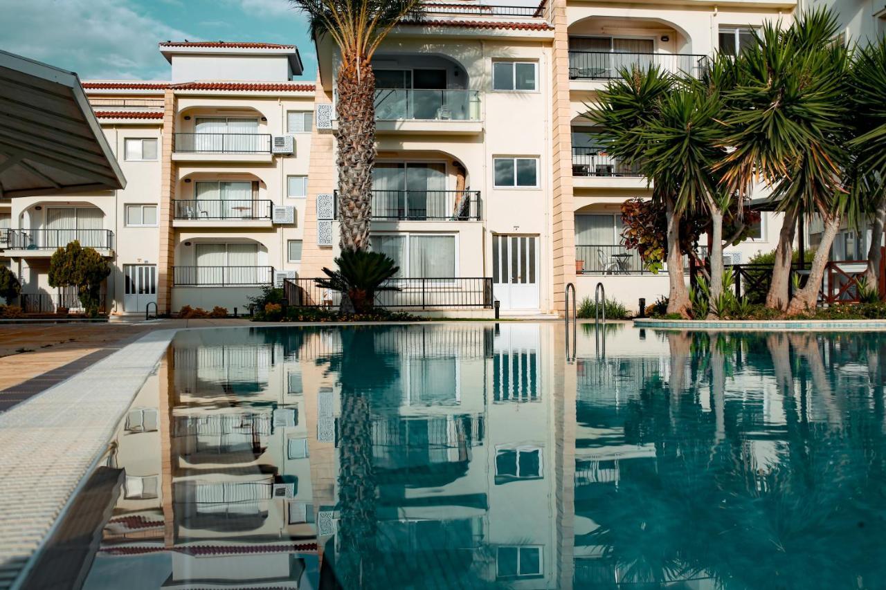 Fantastic 4 Cyprus First Line Beachfront Boghaz Bagian luar foto