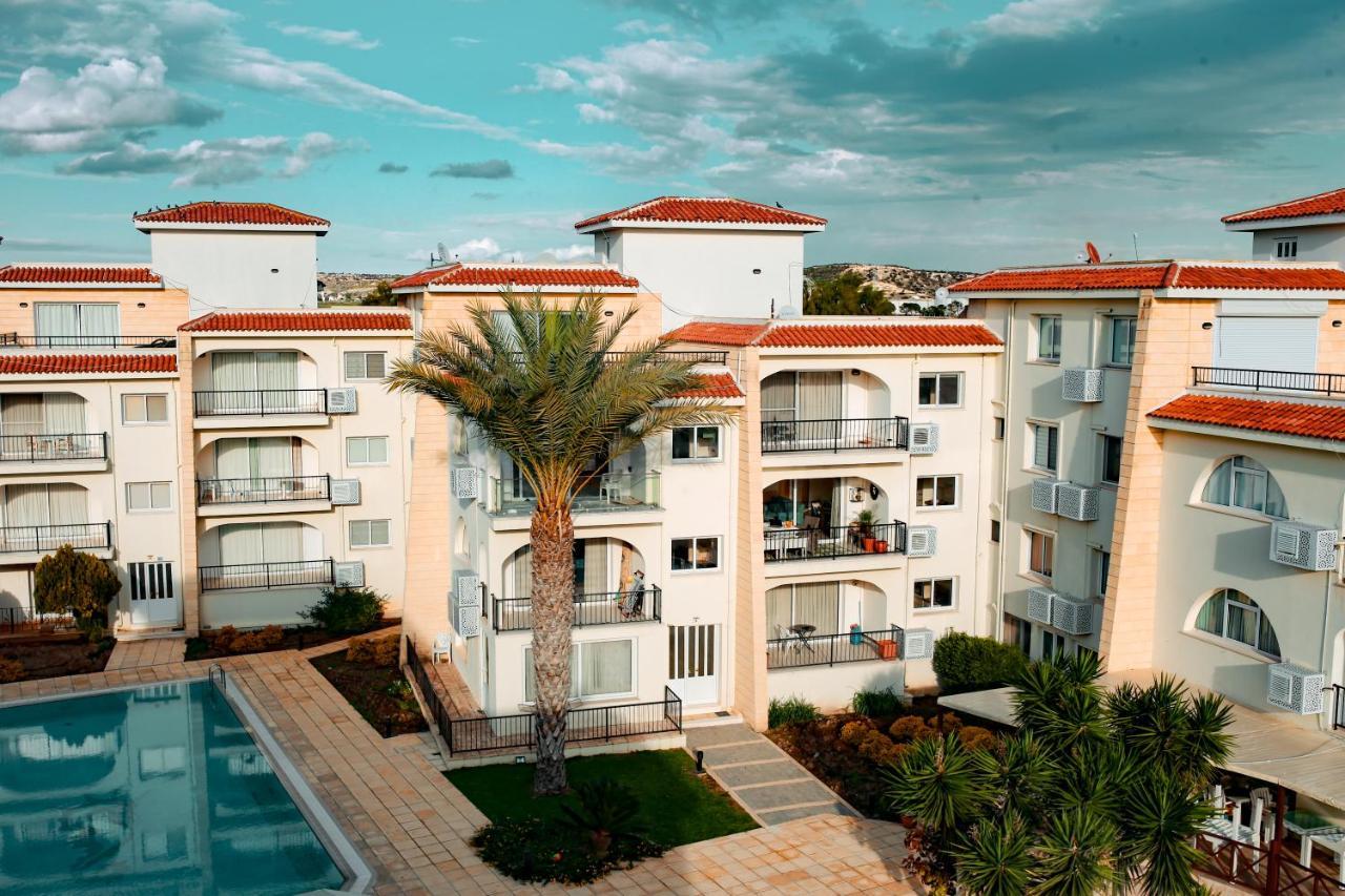 Fantastic 4 Cyprus First Line Beachfront Boghaz Bagian luar foto