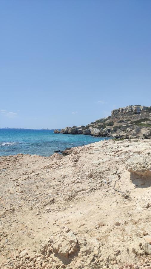 Fantastic 4 Cyprus First Line Beachfront Boghaz Bagian luar foto
