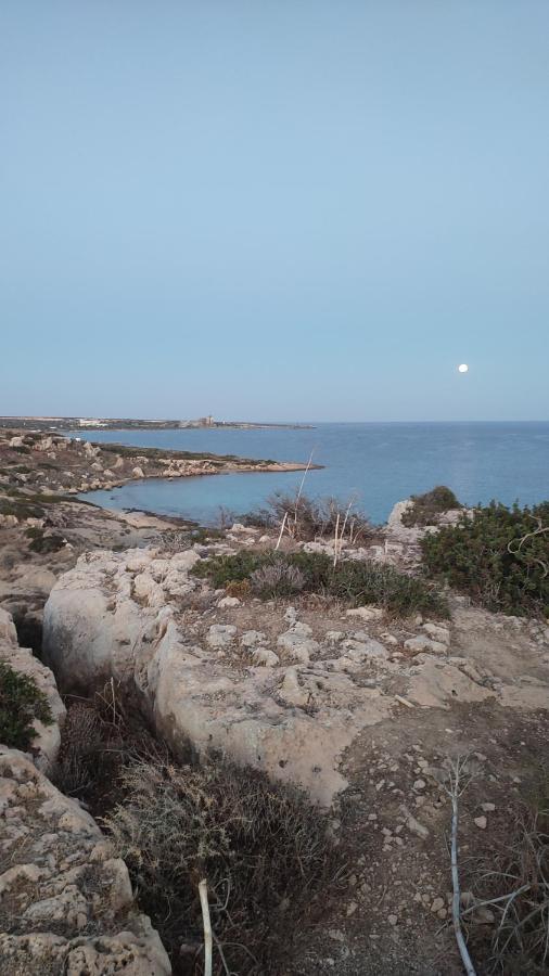 Fantastic 4 Cyprus First Line Beachfront Boghaz Bagian luar foto